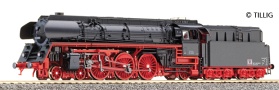 [Lokomotivy] → [Parní] → [BR 01] → 02001: parní lokomotiva černá s červeným pojezdem a kouřovými plechy, olejový tendr
