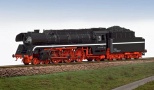 [Lokomotivy] → [Parní] → [BR 01] → 1018206: černá s červeným pojezdem, kouřovými plechy a bílou linkou
