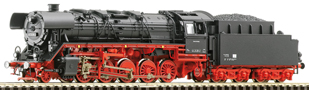 [Lokomotivy] → [Parní] → [BR 44] → 36019: černá s červeným pojezdem a kouřovými plechy