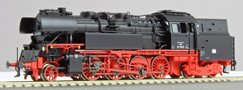 [Lokomotivy] → [Parní] → [BR 65] → 31072090: parní lokomotiva černá s červeným pojezdem a s kouřovými plechy