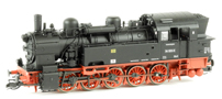 [Lokomotivy] → [Parní] → [BR 94] → 31920: parní lokomotiva černá s červenými koly, zaoblená budka, zkosený uhlák