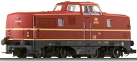[Lokomotivy] → [Motorové] → [V 80] → 01426: dieselová lokomotiva červená s černým rámem a pojezdem