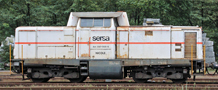 [Lokomotivy] → [Motorové] → [V 100] → 501597 E: dieselová lokomotiva bílá, černý rám a pojezd „GRETLI II“