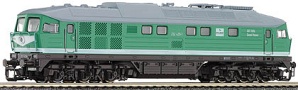 [Lokomotivy] → [Motorové] → [BR 132] → 02644: zelená s šedou střechou a černým pojezdem