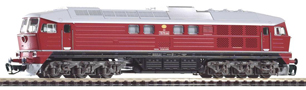 [Lokomotivy] → [Motorové] → [BR 132] → 47324: červená s šedou střechou, černý rám