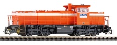 [Lokomotivy] → [Motorové] → [G 1206] → 47221: červená s bílým pruhem a tmavěšedým pojezdem ″RAG″ (Ruhrkohle AG)