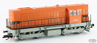 [Lokomotivy] → [Motorové] → [T466.2/T448.0] → CSD-448-0795: dieselová lokomotiva oranžová s šedám rámem a pojezdem