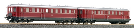 [Lokomotivy] → [Motorové vozy a jednotky] → [VT 137 (BR 185)] → 02851: tmavěčervaná s šedou střechou a hnědým pojezdem