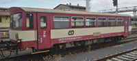 [Lokomotivy] → [Motorové vozy a jednotky] → [M152 (810)] → 33762: přívěsný vůz červený-slonová kost s šedou střechou