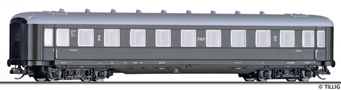 [Osobní vozy] → [Rychlíkové] → [typ 38] → 16944: osobní vůz zelený s šedou střechou 2. tř.