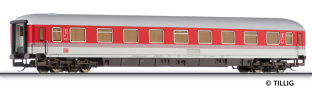 [Osobní vozy] → [Rychlíkové] → [typ m v barvách IC-původní] → 13580 E: rychlíkový vůz červený-bílý s šedou střechou 1. tř.
