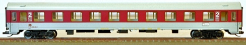 [Osobní vozy] → [Rychlíkové] → [typ Halberstadt] → 210135: rychlíkový vůz červený-bílý „InterEx“ 2. tř.