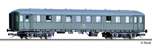 [Osobní vozy] → [Spěšné a osobní] → [4-osé spěšné] → 13315: zelený s stříbrnou střechou 2. tř.