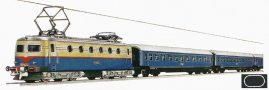 [Soupravy] → [S lokomotivou] → 545/746: set elektrick lokomotivy E499 a t rychlkovch voz