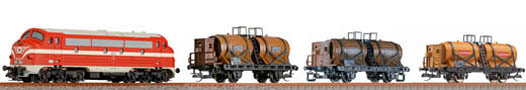 [Program ″Start″] → [Soupravy] → 500661: set dieselové lokomotivy NoHAB (02535) a tří nákladních vozů na přepravu vína (1