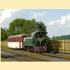 Lokomotiva TU38.001 „Faur” posunuje v Temen ve Slezsku.
