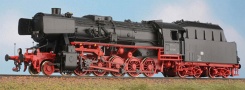 [Lokomotivy] → [Parní] → [BR 52] → 125207: černá s červeným pojezdem a kouřovými plechy