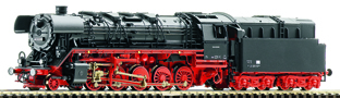 [Lokomotivy] → [Parní] → [BR 44] → 36012: černá s červeným pojezdem a kouřovými plechy