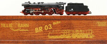 [Lokomotivy] → [Parní] → [BR 03] → 02140: parní lokomotiva černá s kouřovými plechy a s červeným pojezdem