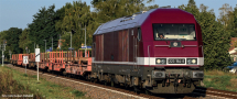 [Lokomotivy] → [Motorové] → [ER 20 Herkules] → 47575: dieselová lokomotiva vínově červená, krémový proužek, černý rám a pojezd