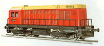 [Lokomotivy] → [Motorové] → [BR 107] → 2620: dieselová lokomotiva červená s krémovou střechou a černým pojezdem