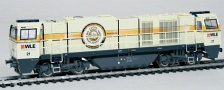 [Lokomotivy] → [Motorové] → [G 2000] → 40230: dieselová lokomotiva krémová s okrovým pásem a černým pojezdem