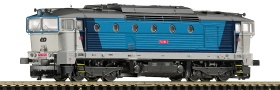 [Lokomotivy] → [Motorové] → [T478.3 „Brejlovec”] → 36256: modro-bílá v barevném schematu ″Najbrt-Design″