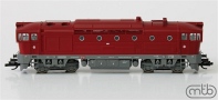 [Lokomotivy] → [Motorové] → [T478.3 „Brejlovec”] → TT753-T135: dieselová lokomotiva červená, šedý rám a pojezd
