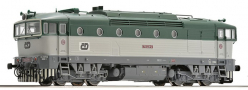 [Lokomotivy] → [Motorové] → [T478.3 „Brejlovec”] → 35012: dieselová lokomotiva zelená-světle šedá s šedým pojezdem
