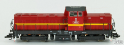[Lokomotivy] → [Motorové] → [T466.0 (735)] → CSD-T466-0099: dieselová lokomotiva v červeném továrním nátěru s černým rámem a pojezdem