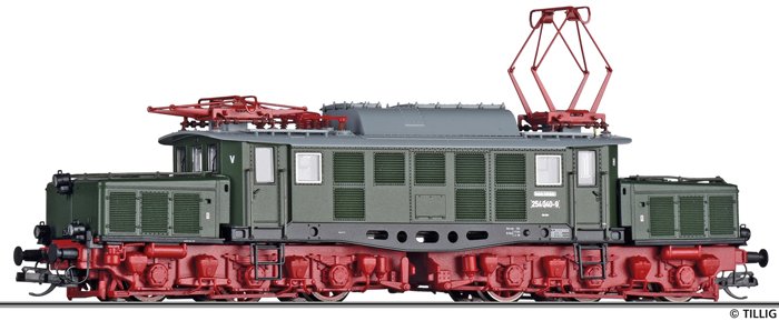 [Lokomotivy] → [Elektrické] → [BR 194] → 04418: elektrická lokomotiva zelená s šedou střechou, černý rám a červený pojezd