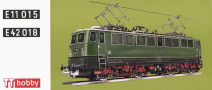 [Lokomotivy] → [Elektrické] → [BR 242] → 545/754: elektrická lokomotiva zelená s černým rámem, šedou střechou a červenými podvozky