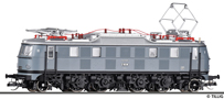 [Lokomotivy] → [Elektrické] → [BR 218 (E 18)] → 02462: elektrická lokomotiva v šedém nátěru se stříbrnou střechou, černý rám a pojezd