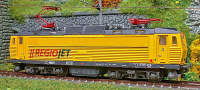 [Lokomotivy] → [Elektrické] → [162/163 a 362/363] → 940.05: žlutá a šedou střechou „RegioJet“