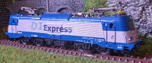 [Lokomotivy] → [Elektrické] → [380] → 945.03: ve výrobním nátěru modrá-bílá s nápisem „D1 Express“