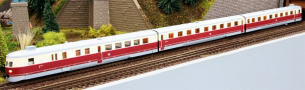 [Lokomotivy] → [Motorové vozy a jednotky] → [SVT 137] → 1376: třídílná motorová jednotka typu „Köln“
