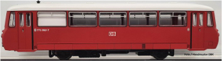 [Lokomotivy] → [Motorové vozy a jednotky] → [BR 172] → 51001320: motrový vůz červený s šedou střechou