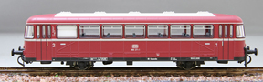 [Lokomotivy] → [Motorové vozy a jednotky] → [VT 98 (BR 798)] → 9811D: přívěsný vůz červený 2. tř.