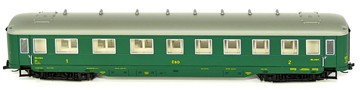 [Osobní vozy] → [Rychlíkové] → [typ 38] → 501387: osobní vůz zelený s šedou střechou 1./2. tř.