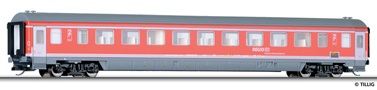 [Osobní vozy] → [Rychlíkové] → [typ m] → 16504: červený s šedou střechou 2. tř. „München Nürnberg Express“