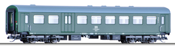 [Osobní vozy] → [Spěšné a osobní] → [4-osé rekonstruované] → 16602: zelený s šedou střechou a zavazadlovým oddílem 2. tř.