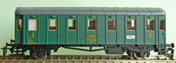 [Osobní vozy] → [Spěšné a osobní] → [2-osé typ Be/Bi a Ce/Ci] → M0905: osobní vůz zelený s šedou střechou 2. tř.