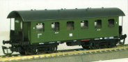 [Osobní vozy] → [Spěšné a osobní] → [4-osé „Langenschwalbacher“] → 22310: osobní vůz zelený s černou střechou 2. tř.