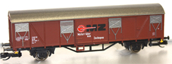 [Nákladní vozy] → [Kryté] → [2-osé Gbs] → 477: krytý nákladní vůz červenohnědý se stříbrnou střechou „MZ-Motorräder aus Zschopau“