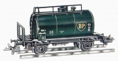 [Nákladní vozy] → [Cisternové] → [2-osé Z52] → 545/73/7: kotlový vůz zelený s logem „BP“