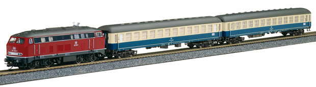 [Soupravy] → [S lokomotivou] → 01410: set dieselové lokomotivy BR 218 a dvou rychlíkových vozů typu m