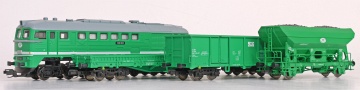 [Soupravy] → [S lokomotivou] → 500768: set dieselové lokomotivy BR 120 a tří nákladních vozů ″ITL″