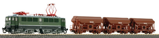 [Soupravy] → [S lokomotivou] → 500663: set elektrické lokomotivy BR 242 a tří nákladních vozů typu Tds