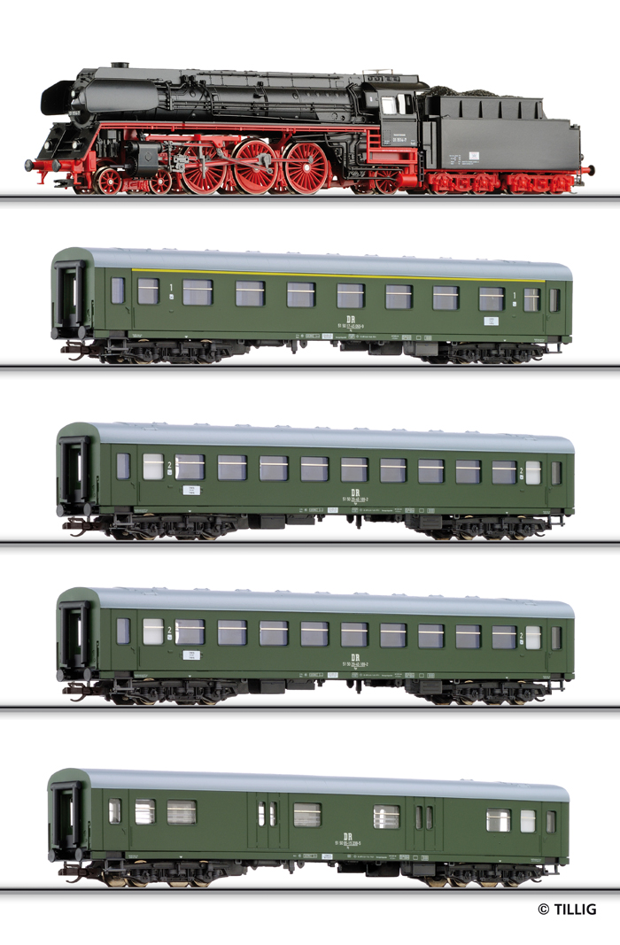 [Soupravy] → [S lokomotivou] → 01430 E: set parní lokomotivy BR 01.5 a čtyř osobních vozů