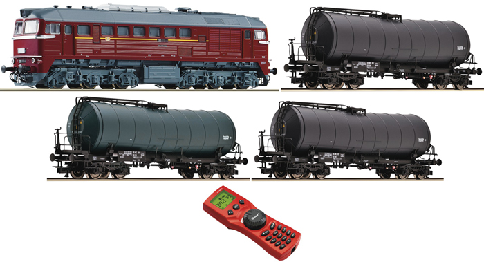 [Soupravy] → [S lokomotivou] → 35010: set dieselové lokomotivy BR 220 a tří cisternových vozů